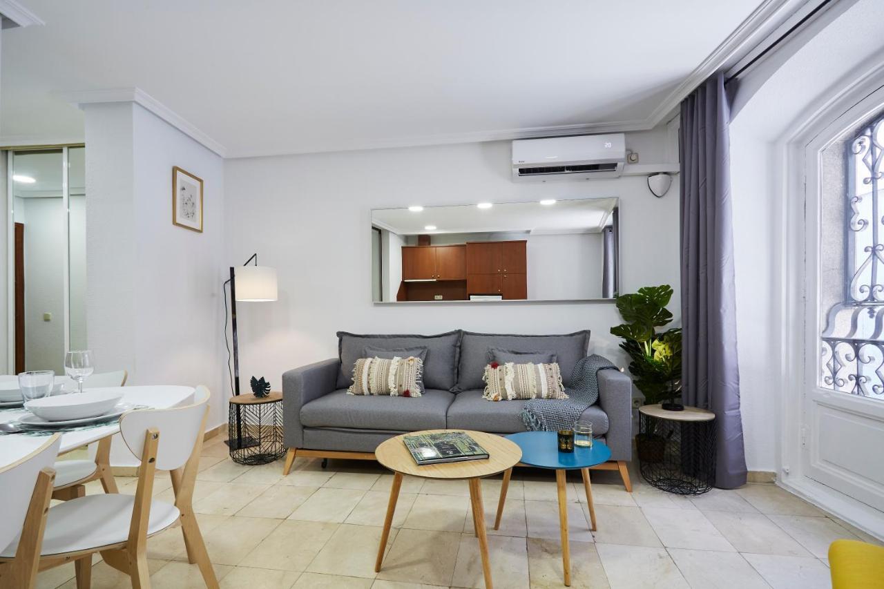 Leeways Apartment I In Gran Via Madrid Exteriör bild