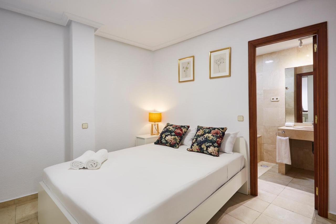 Leeways Apartment I In Gran Via Madrid Exteriör bild